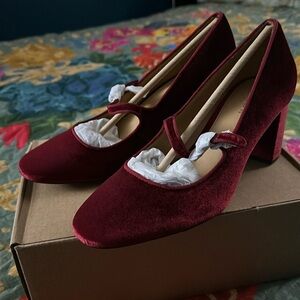 J. Crew velvet mary jane pumps, burgundy, women’s Sz 7